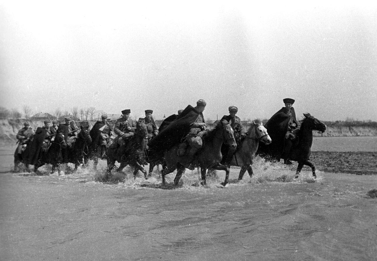 4го гвардейский кубанского казачьего кавалерийского корпуса. казачья лава. казачья атака 4. тихий дон шолохов фильм 2015. миус-фронт в великой отечественной войне фото.
