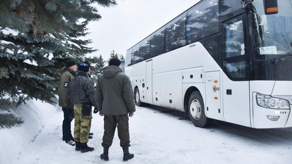 Отряд казаков-добровольцев отправляется из Екатеринбурга