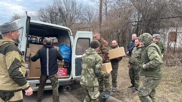 Казаки Кубанского казачьего войска собирают гуманитарную помощь