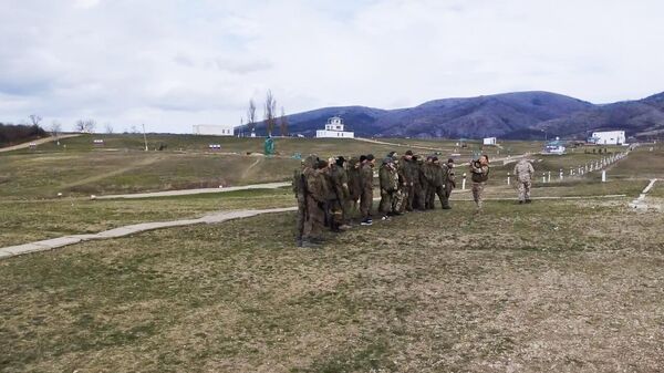 Обучение мобилизованных на одном из военных полигонов в Крыму