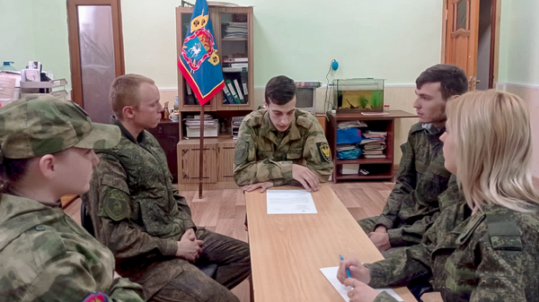 Беседа руководителей отделений казачьей детско-молодежной организации Донцы с представителями местных органов власти