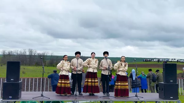 Участники фестиваля традиционной казачьей и воинской культуры Георгиевская Казарла