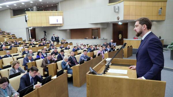 Руководитель ФАДН России Игорь Баринов во время выступления в Государственной Думе