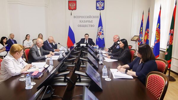 Участники заседания Комитета Госдумы по делам национальностей с представителями Всероссийского казачьего общества