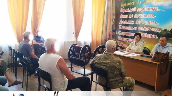 Консультацию с казаками Кубани, вернувшимися из зоны СВО, проводит филиал фонда Защитники Отечества