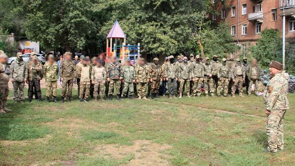 Казаки-добровольцы Волжского казачьего войска перед отправкой в зону СВО
