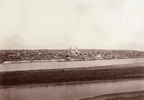 Аксай. Панорамный вид города из-за излучины реки Дон. 1869 г.