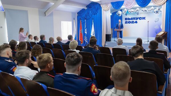 Церемония вручения дипломов Первого казачьего университета