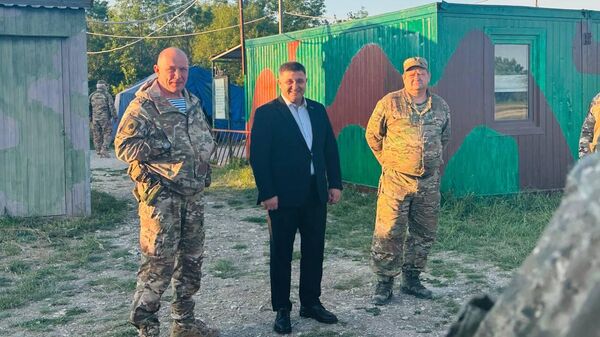 Атаман Кубанского казачьего войска Александр Власов во время посещения специального учебного центра Кубань