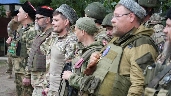Рабочая поездка делегации ВсКО в расположение казачьей разведывательно-штурмовой бригады Сибирь Рабочая поездка делегации ВсКО в расположение казачьей разведывательно-штурмовой бригады Сибирь