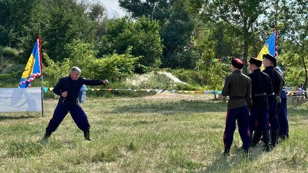 Участники фестиваля Троица в Берёзовке в Волгоградской области 