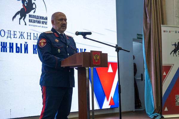 Советник губернатора Подмосковья, атаман Московской области, заместитель войскового атамана по системе казачьего образования, патриотическому воспитанию и работе с молодежью Владимир Игнатьев Советник губернатора Подмосковья, атаман Московской области, заместитель войскового атамана по системе казачьего образования, патриотическому воспитанию и работе с молодежью Владимир Игнатьев