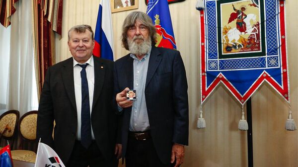 Атаман ВКО ЦКВ Иван Миронов и путешественник, географ-исследователь, священник Федор Конюхов Атаман ВКО ЦКВ Иван Миронов и путешественник, географ-исследователь, священник Федор Конюхов