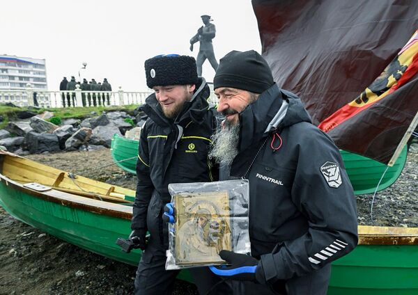 Александр и Вячеслав Бондаревы Александр и Вячеслав Бондаревы
