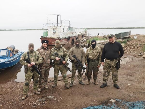 Казаки на патрулировании водных объектов 