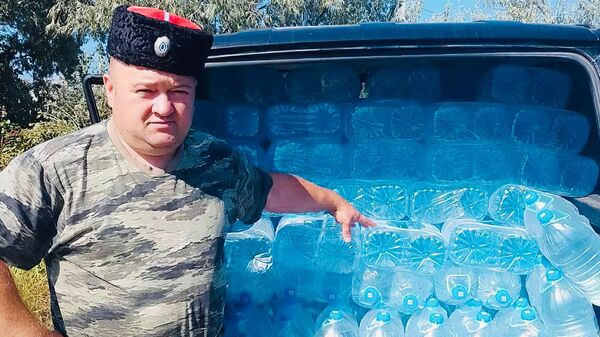 Жители Краснодарского края и казаки готовят гуманитарную помощь к отправке в зону проведения СВО Жители Краснодарского края и казаки готовят гуманитарную помощь к отправке в зону проведения СВО