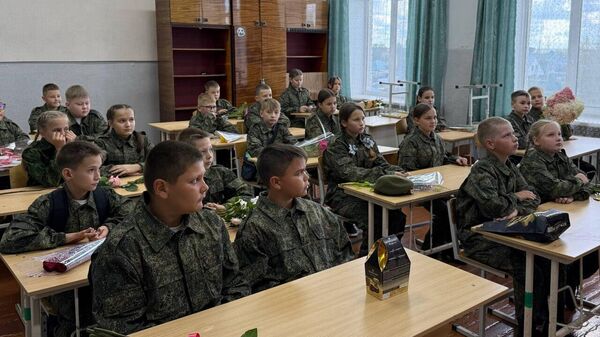 Учащиеся школы №43 имени академика Г.А.Илизарова Курганской области