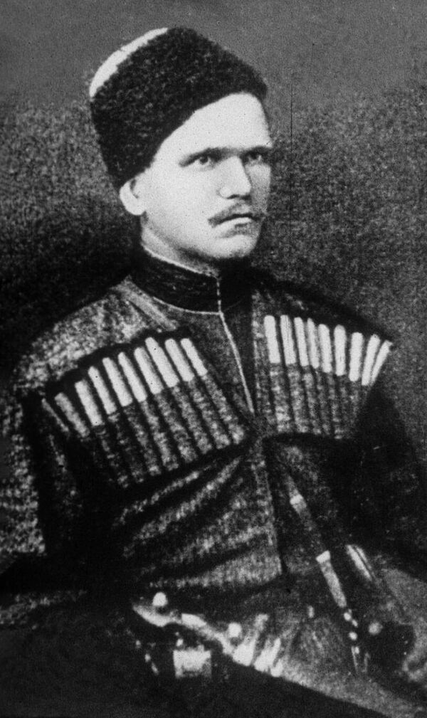 Владимир Гиляровский, 1877 год, кадр из диафильма Владимир Гиляровский, 1877 год, кадр из диафильма