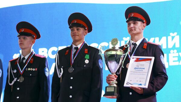 Торжественное закрытие VI Всероссийского слета казачьей молодежи и всероссийского слета Готов к труду и обороне