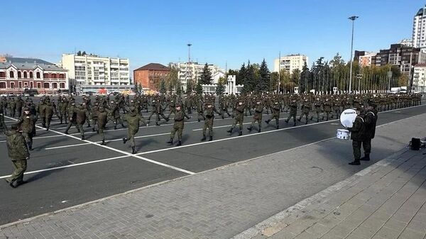 Подготовка Волжского казачьего войска к параду Победы