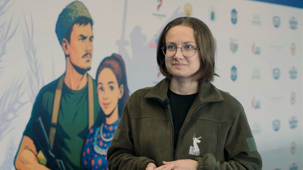 Казачка Оренбургского войскового казачьего общества Анастасия Мельникова