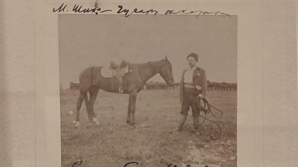 Владимир Гиляровский с укрючной лошадью в задонских степях из собрания Государственного музея истории российской литературы имени Владимира Даля. Выставка Линия Гиляровского