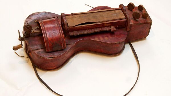 Колесная лира. Волынская губерния, XIX век Колесная лира. Волынская губерния, XIX век