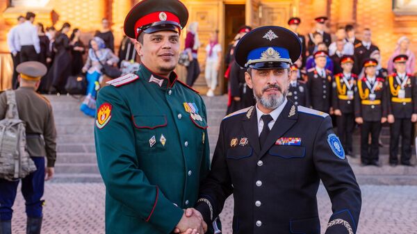 Тимур Латипов и атаман Всероссийского казачьего общества Виталий Кузнецов на Всероссийском слете казачьей молодежи в Волгограде