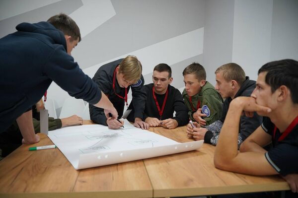 Участники первого межрегионального слета казачьей молодёжи Наследники в Карачаево-Черкессии 