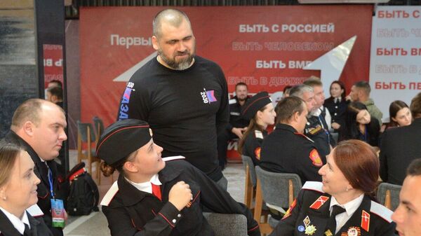 Участники краевого слета казачьей молодежи Атаманский кадровый резерв в Краснодаре 