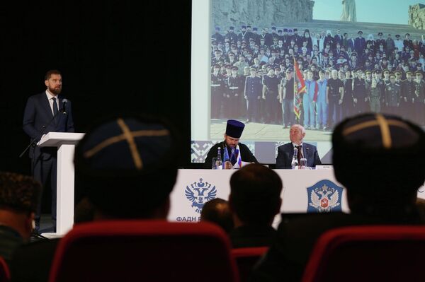 Руководитель Федерального агентства по делам национальностей Игорь Баринов Руководитель Федерального агентства по делам национальностей Игорь Баринов