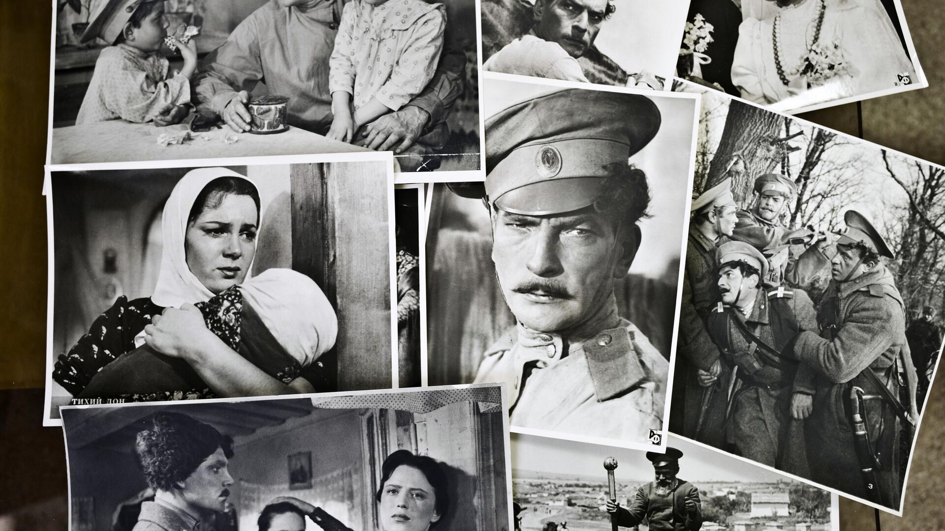 Фотографии, сделанные во время съемок фильма Тихий Дон. Архив ФГБУК Государственный фонд кинофильмов Российской Федерации, Московская область Фотографии, сделанные во время съемок фильма Тихий Дон. Архив ФГБУК Государственный фонд кинофильмов Российской Федерации, Московская область - РИА Новости, 1920, 04.01.2026