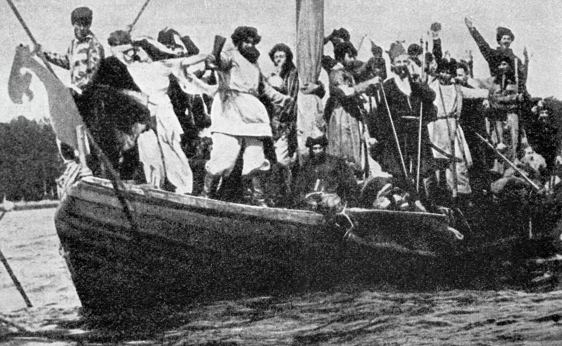 Кадр из первого русского игрового фильма Стенька Разин (Понизовая вольница). Синематографическое ателье А. Дранкова Кадр из первого русского игрового фильма Стенька Разин (Понизовая вольница). Синематографическое ателье А. Дранкова - РИА Новости, 1920, 05.12.2025