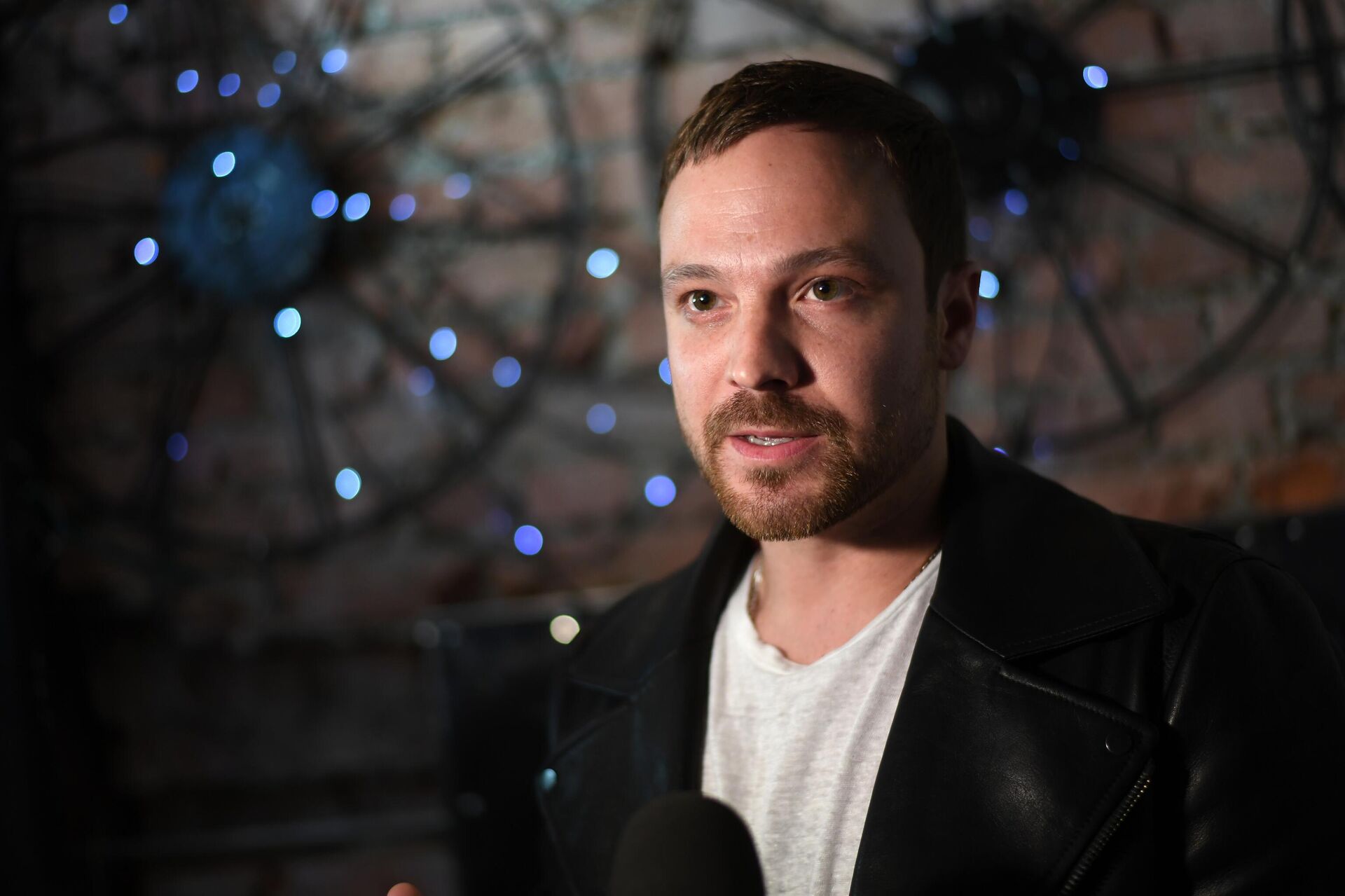 Алексей Чадов, исполнитель роли сотника Дмитрия Пешкова в фильме Серко Алексей Чадов, исполнитель роли сотника Дмитрия Пешкова в фильме Серко - РИА Новости, 1920, 05.12.2025