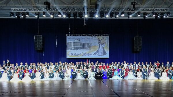 Представители Сибирского войскового казачьего общества на губернаторском благотворительном бале Наследие Сибири в Томске