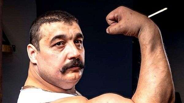 Уникальный силач из Донбасса Дмитрий Халаджи Уникальный силач из Донбасса Дмитрий Халаджи