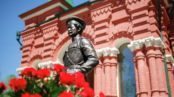 Памятник Герою Советского Союза Константину Недорубову