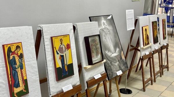 Рисунок Августовской иконы Богородицы на выставке Церкви, иконы, святые покровители в истории донских казаков