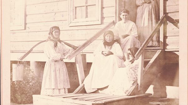 Иван Болдырев. Казачки в праздник. Цымлянская станица, 1875–1876