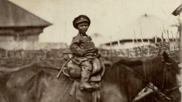 Иван Болдырев. Мальчик четырёх лет верхом, 1875–1876