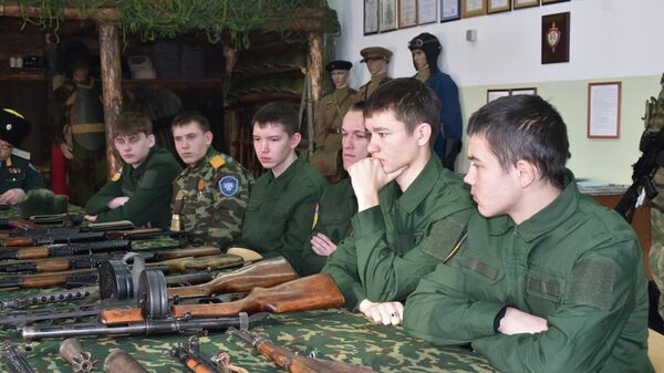 Экскурсия для казаков и юнармейцев в Забайкальском детско-юношеском центре