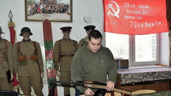 Экскурсия для казаков и юнармейцев в Забайкальском детско-юношеском центре