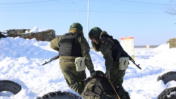 Резервисты отрабатывают навыки по противодействию БПЛА в ходе специальных сборов на полигоне ЮВО