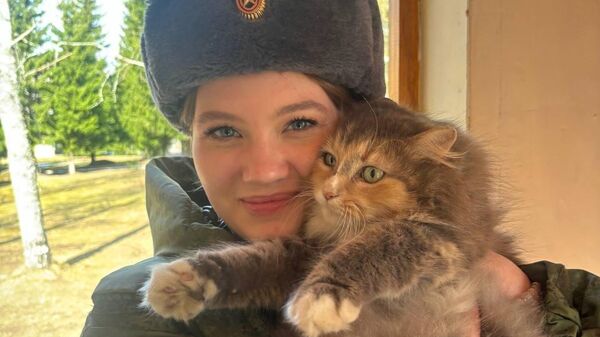 Алина Попова в подразделении 