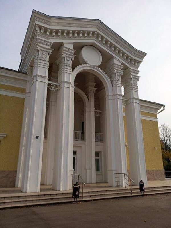 ДК аэраторов в Курьянове, отправная точка популярности песни Вот пуля просвистела… ДК аэраторов в Курьянове, отправная точка популярности песни Вот пуля просвистела…