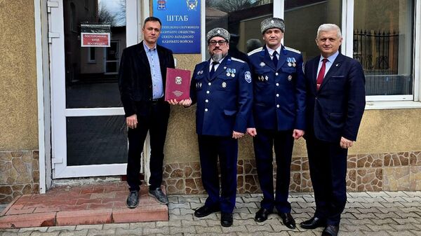 Торжественная церемония вручения документов о передачи помещения для штаба СЗВКО 