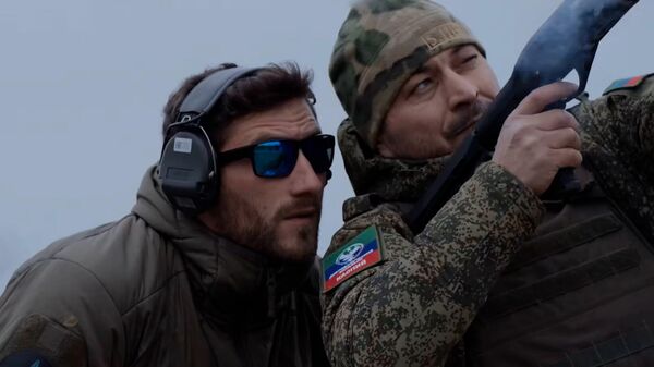 Кадр из документального фильма Охотники на охотника