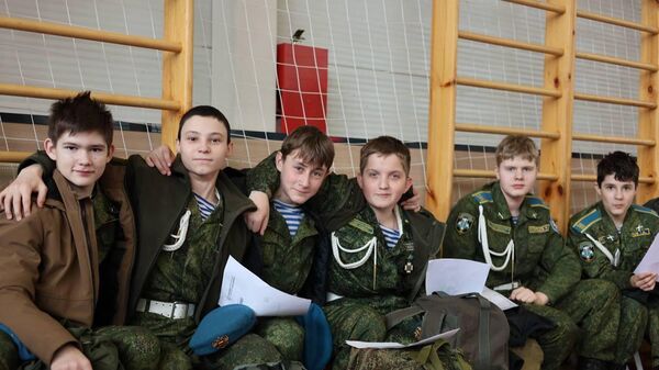 Участники военно-патриотических сборов Растим патриотов России