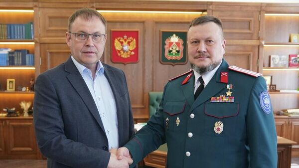 Губернатор Кемеровской области Илья Середюк и атаман Сибирского войскового казачьего общества Андрей Тимошенко