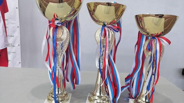 Награды победителей войскового этапа Всероссийского слета казачьей молодежи Готов к труду и обороне в Хабаровске 